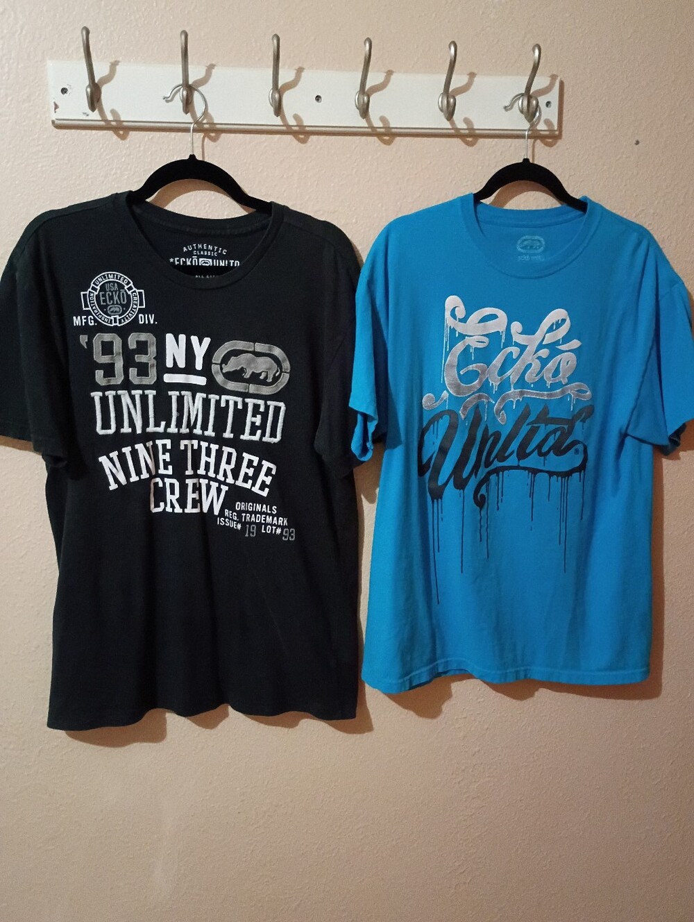 Men's Ecko Unlimited Size Large Tees
